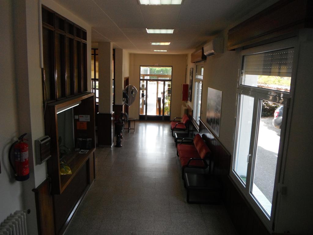 Hotel La Masia Pont de Molins Bagian luar foto